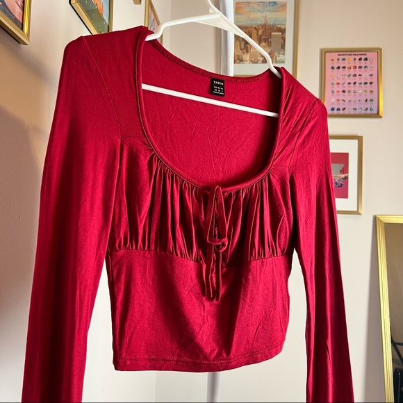 ‼️SOLD‼️SHEIN Ruched Red Top - Picture 6 of 9